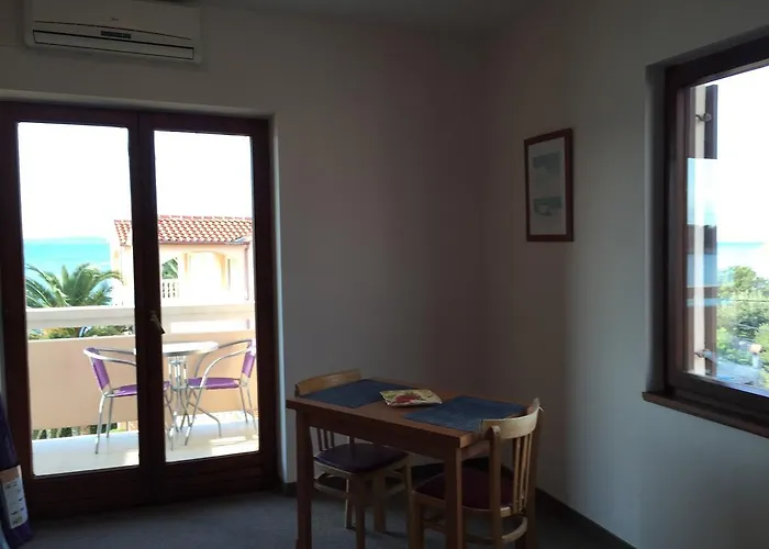 Punta Grzan Penzion Petrcane