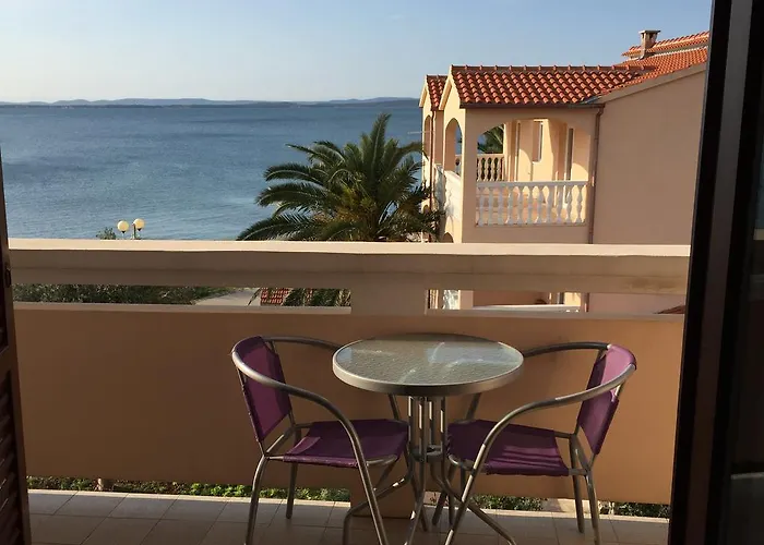 Punta Grzan 3*