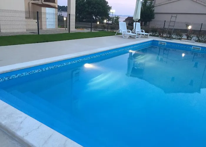 Punta Grzan 3*