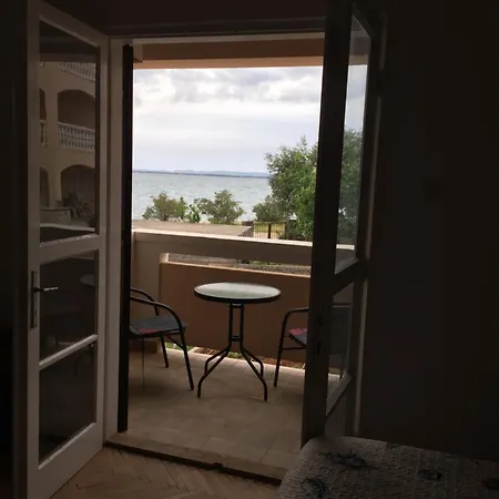 Guest house Punta Grzan 3*
