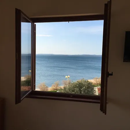 Punta Grzan Πανσιόν 3*