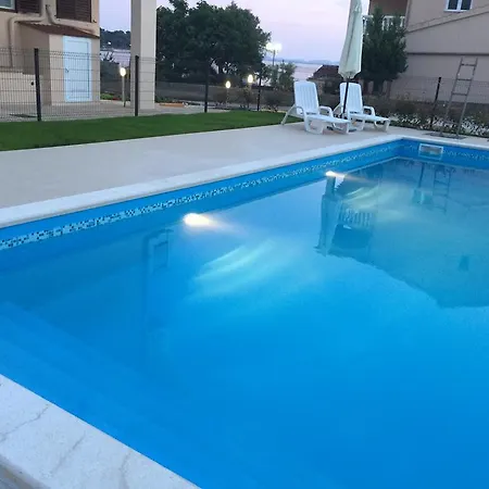 Punta Grzan 3*