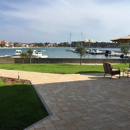 Punta Grzan Guest house