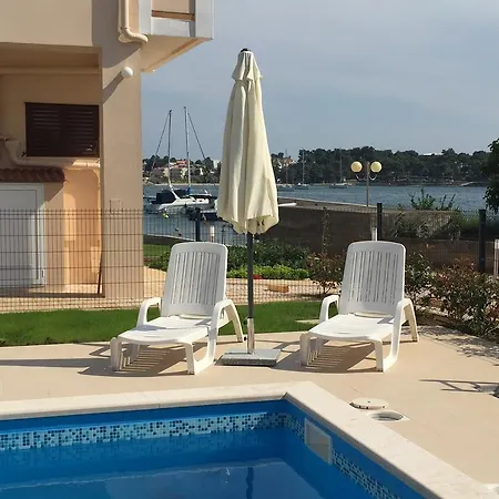 Guest house Punta Grzan
