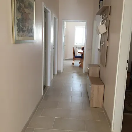 Guest house Punta Grzan 3*